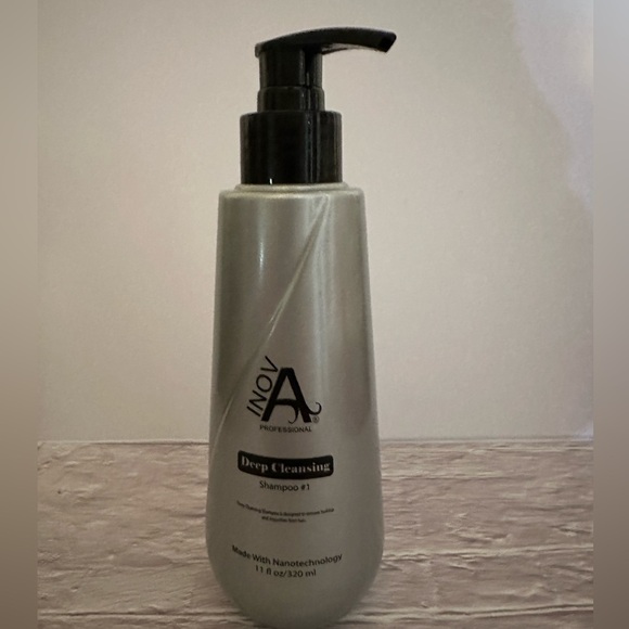 Inova Professional Deep Cleansing Shampoo - 11 fl ozs - Picture 1 of 3